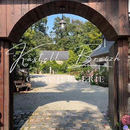 La Familiale Du Manoir De Kerollivier Villa Saint-Gilles-Pligeaux Exteriör bild